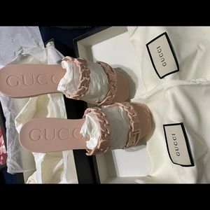 Gucci rubber slide sandal size 37